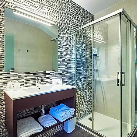 Julimar Hotel