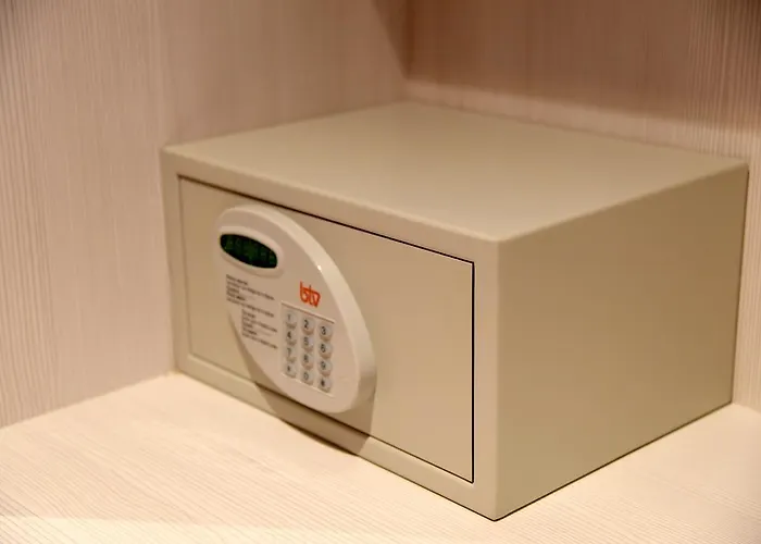 Отель Julimar 3*